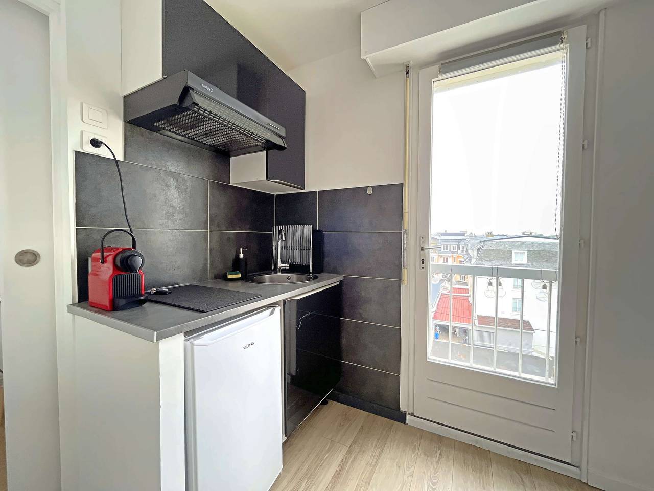 Estudio entero, Estudio junto al mar con cafetera y TV (a 400 m de la playa) in Berck Plage, Berck