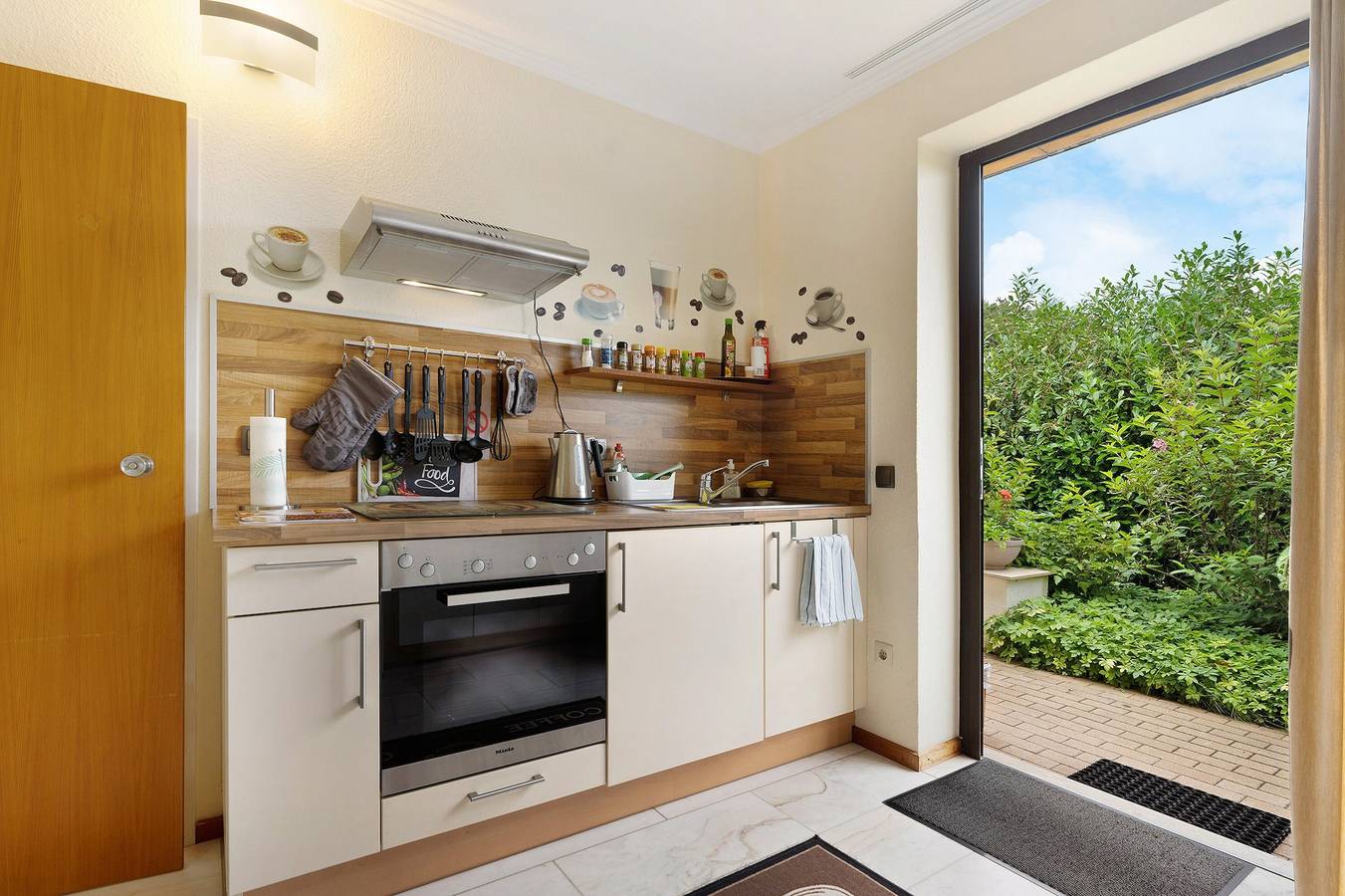 Ganze Wohnung, Ferienwohnung "1" in Ostseenähe mit Terrasse & Wi-Fi in Vogelsang-Grünholz, Damp