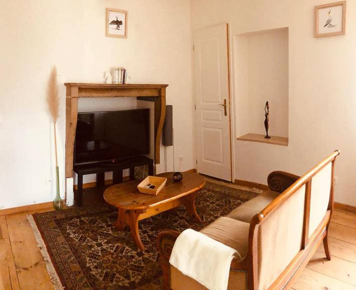 Gîte pour 2 personnes, avec jardin ainsi que terrasse et vue à Gray - 3