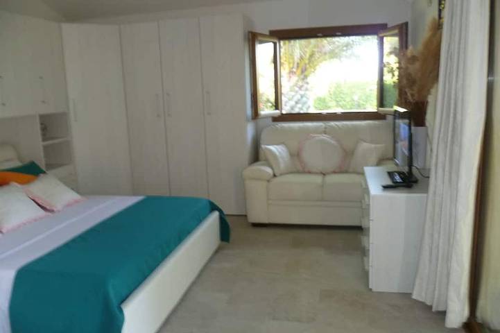 Casa Miret con veranda giardino parcheggio gratuito in Olbia, Gallura