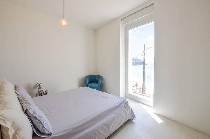 Casa fronte mare a Scilla con WiFi in Lido Antares Beach, Scilla