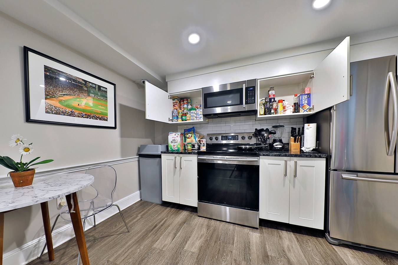 Entire apartment, Modern Studio in South End! in Boston, Massachusetts