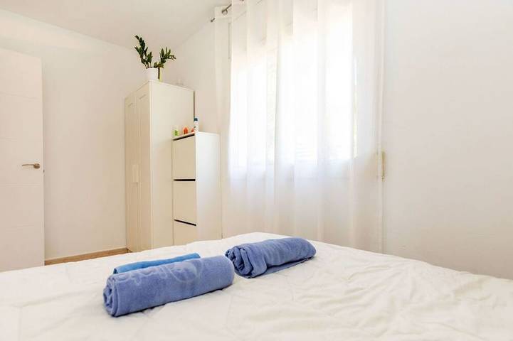 Beautiful private villa for 6 people with Wifi, private pool, Tv and terrace in Tordera, Maresme