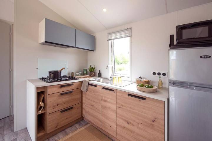 Location de vacances pour 2 personnes, avec piscine et bassin pour enfant ainsi que vue et jardin dans Béarn - 4