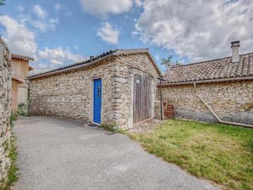 Gîte pour 4 personnes, avec terrasse et jardin, animaux acceptés à Marignac-en-Diois