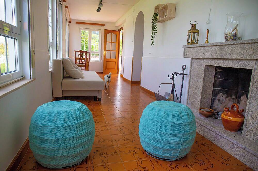 Beachfront Surf & Holiday House, Charming & Quiet in Valdoviño, Costa de Galicia