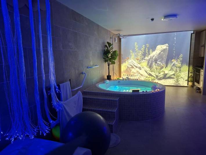 Location de vacances pour 2 personnes, avec jacuzzi et sauna à Grand-Champ