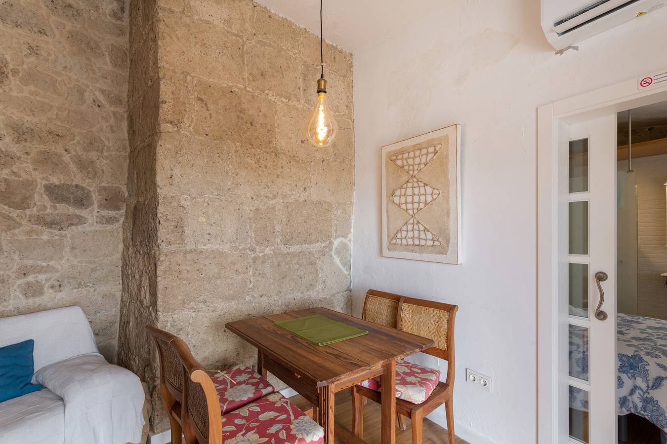 Entire apartment, Vacation 'Pool House' with Mountain View, Wi-Fi and Air Conditioning in El Peñón, Vega de San Mateo
