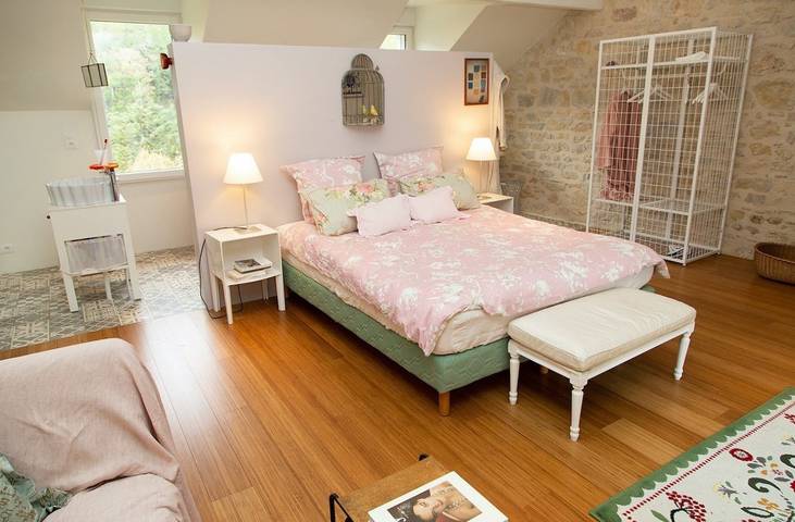 Chambre d’hôte pour 2 personnes, avec jardin dans Belley - 2