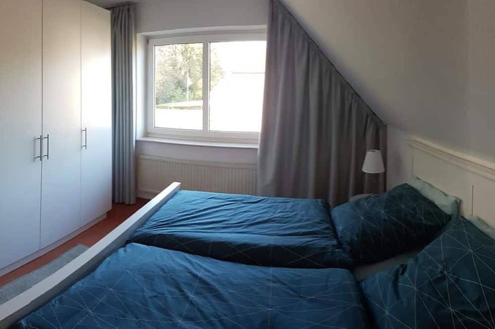 Ganze Wohnung, Fewo  Veronika, Apen Große Ferienwohnung 108 m2     Mobil  0171-933 555 3 in Apen, Ammerland
