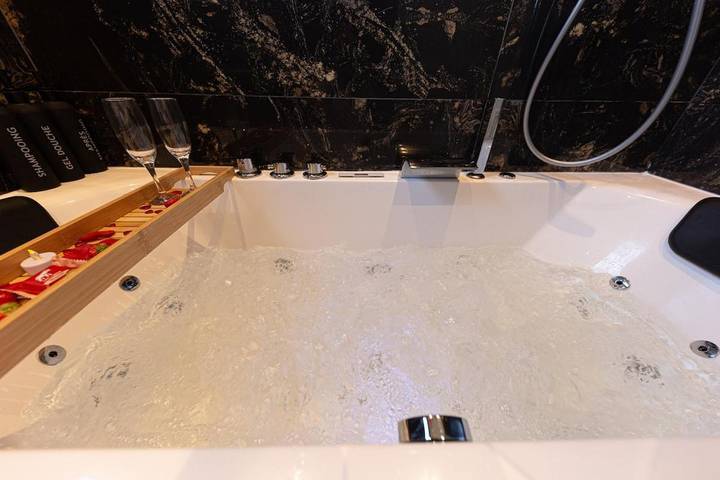 Maison de vacances pour 2 personnes, avec jacuzzi et sauna dans Seine-Saint-Denis - 4