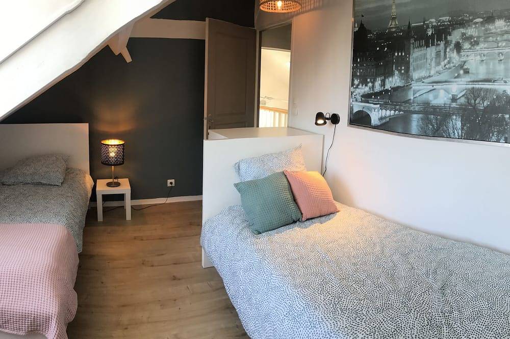 3* house with sea view, garden and terrace in Le Tréport, Dieppe region