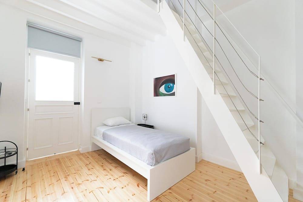 1924 Gemini House | Jacuzzi, Indoor Garden, Rooftop in Nikosia, Südzypern