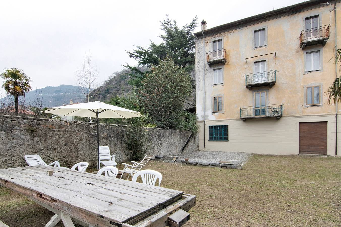Appartamento intero, Appartamento 'Francesco' 1of4 di Villa Paruzzi 6 Min To Lake Como in Dervio, Alpi Orobie Occidentali
