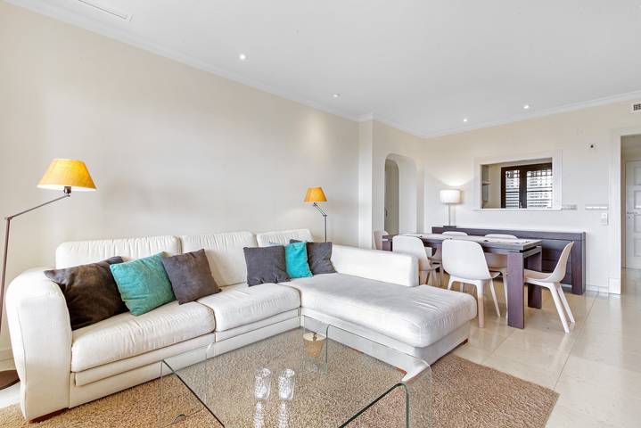 Apartamento entero, Apartamento 'Villa Gadea 4-3' con vistas al mar, Wi-Fi y aire acondicionado in Playa de L'Olla, Altea