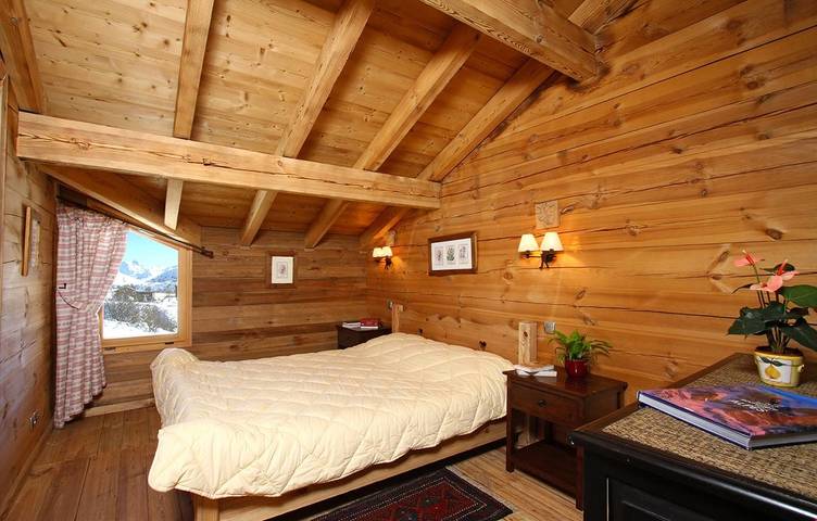 Location de vacances pour 12 personnes, avec jacuzzi ainsi que sauna et terrasse, animaux acceptés dans Office de Tourisme de l'Alpe d'Huez - 2