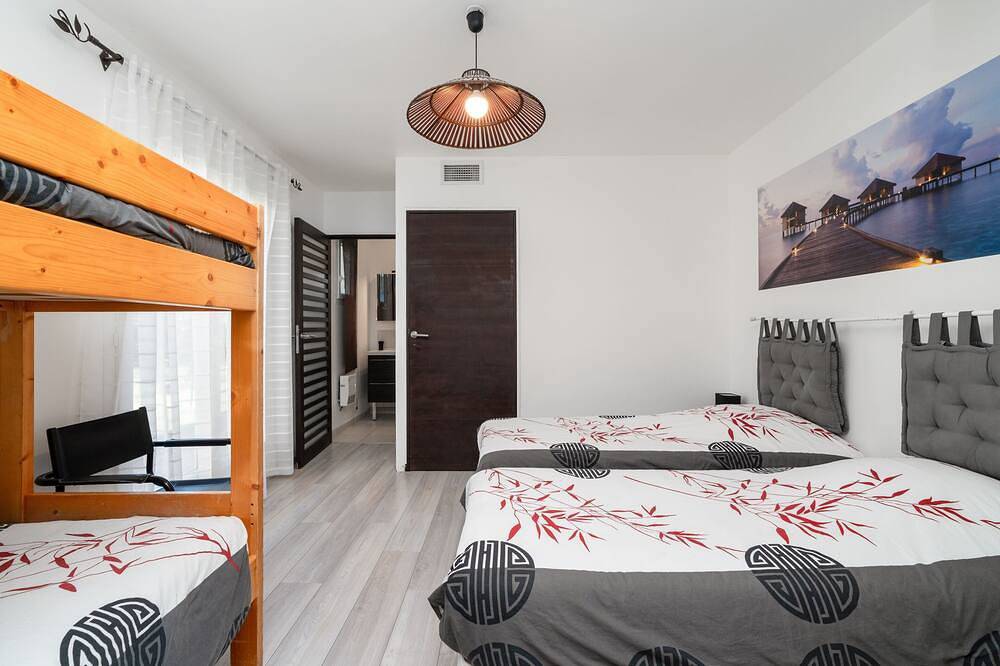 Luxury 3* property with swimming pool between Nîmes & Montpellier, up to 30 people. in Sommières, Mittelmeerküste (Frankreich)