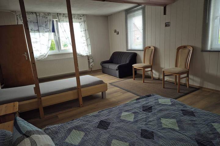 Ferienhaus für 8 Personen, mit Terrasse und Garten in Naturpark Lahn-Dill-Bergland - 4