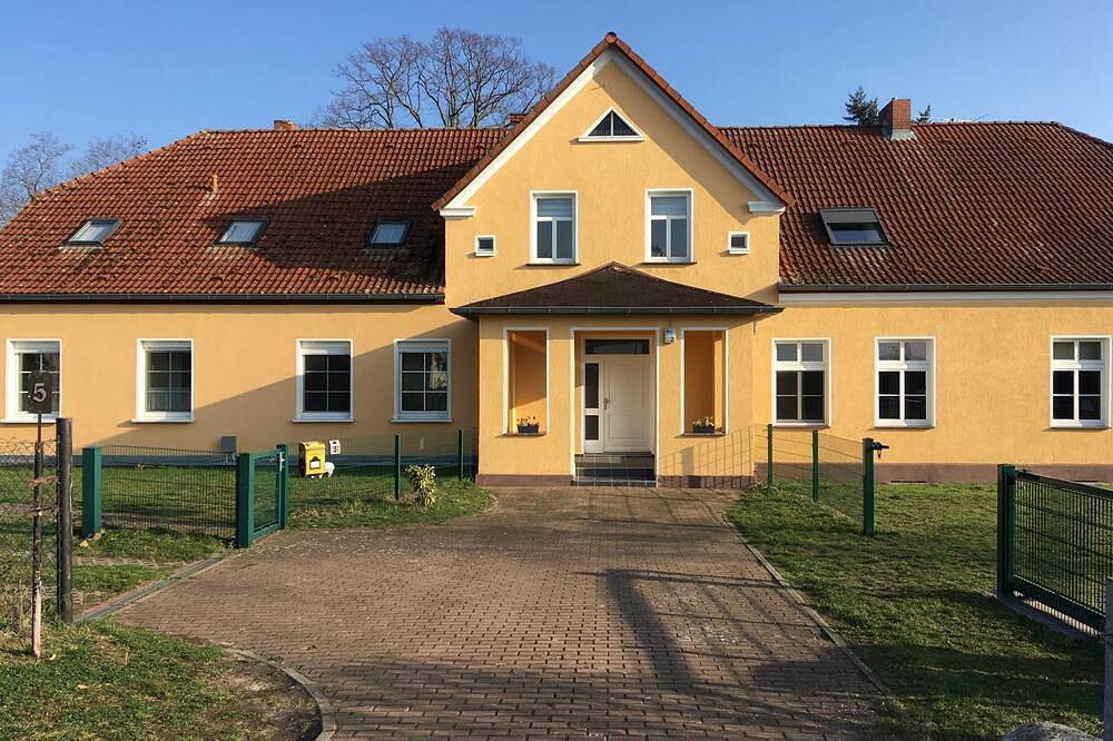 Ganze Wohnung, Traumferienwohnung mit Elbblick   Gutshaus Polte in Tangerhütte, Altmark