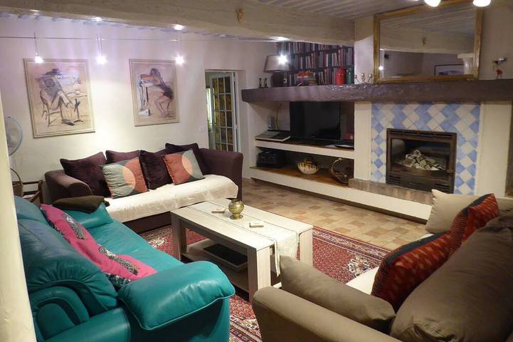 Gîte pour 8 personnes, avec piscine et jardin à Rognonas - 3