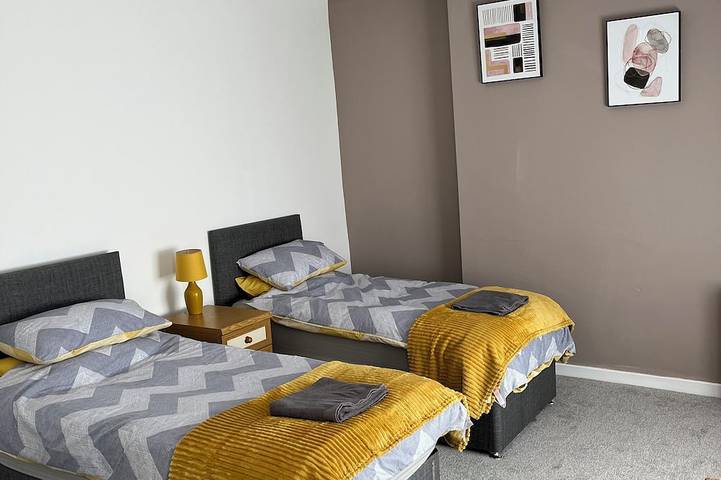 4-6 Guests in centre location with stunning views in Llanberis, Llyn Padarn