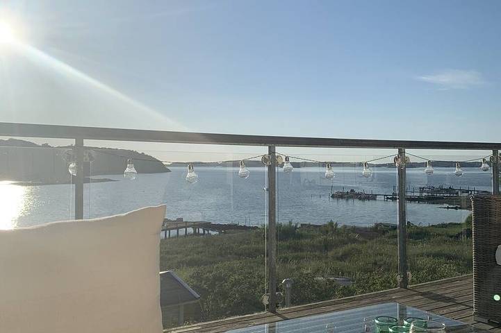 Ferienhaus für 4 Personen, mit Balkon und Garten sowie Whirlpool