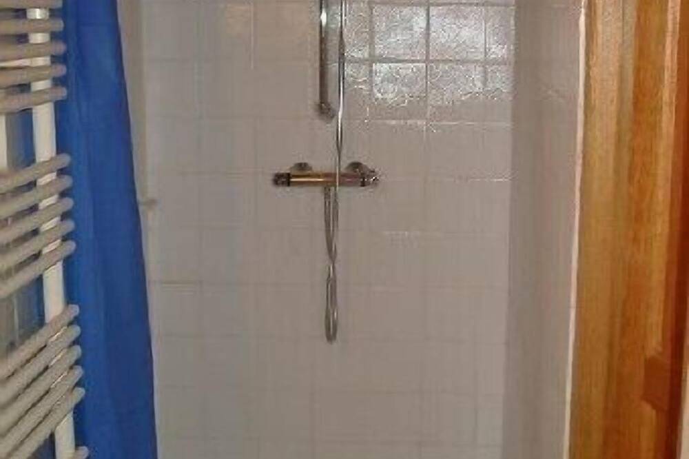 Appartement entier, Gite avec sauna et spa privatifs in Montauroux, Côte méditerranéenne (France)