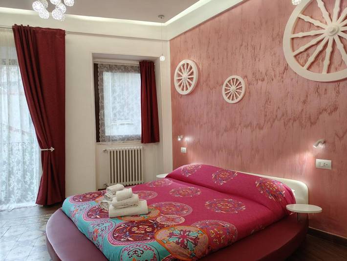 Gîte pour 2 personnes, avec balcon et jacuzzi à Enna - 3