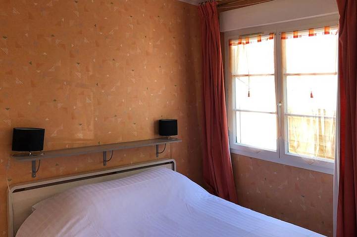 Gîte pour 4 personnes, avec jardin et terrasse à La Riche - 3