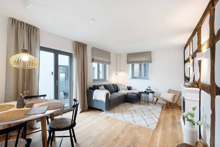 Appartement entier, Appartement "Altes Pfarrhaus - Studio" avec terrasse partagée et Wi-Fi in Gleisweiler, Arrondissement de la Route-du-Vin-du-Sud
