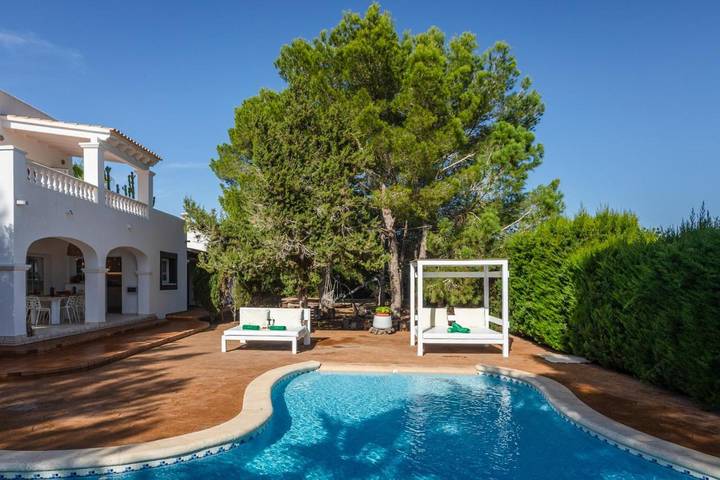 Casa rural para 12 personas, con Balcón y Terraza además de Jardín y Piscina en Sant Jordi de ses Salines - 4