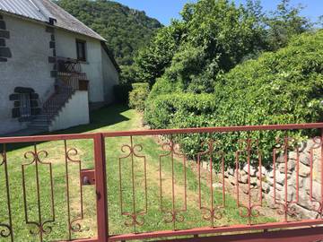 Maison De Vacances pour 4 Personnes dans Chambon-sur-Lac, Région de Besse-et-Saint-Anastaise, Photo 4