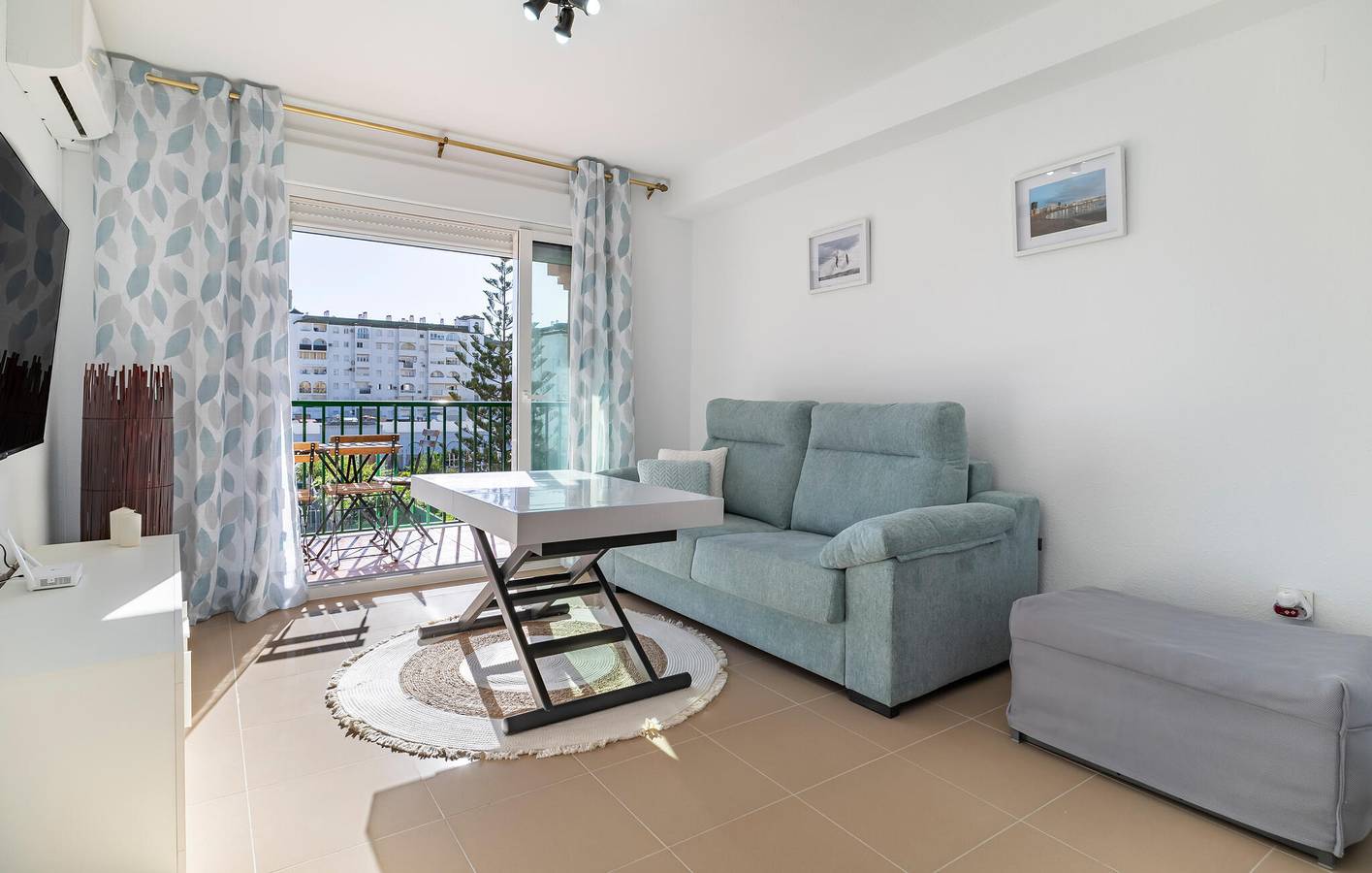 Appartement de vacances entier, Retraite avec vue sur l'océan, avec piscine et terrasse - 2 km de Playa El Peñoncillo in Torrox Costa, Torrox