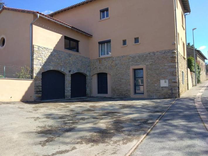 Gîte pour 4 personnes à Saint-Georges-de-Luzençon - 2