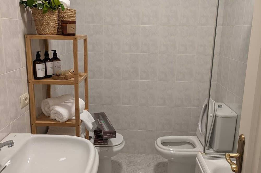 Ganze Wohnung, Habitación Doble en Elegante Mansión con Zonas Comunes y Jardín in Ribadeo, Rías Altas