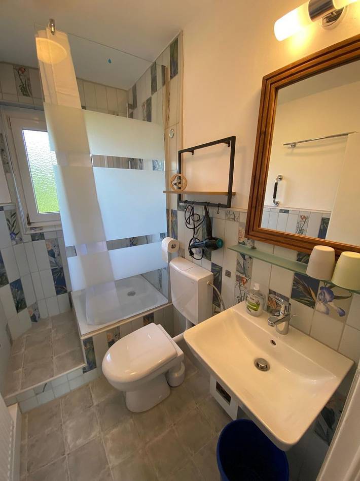 Ferienwohnung für 2 Personen, mit Terrasse und Garten in Jade - 4
