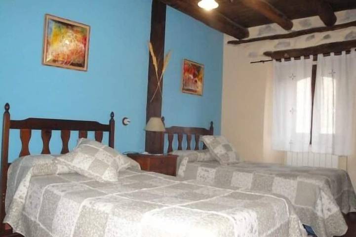 La Herrería Rural Cottage for 10 people in Canalejas de Peñafiel, Valladolid Province