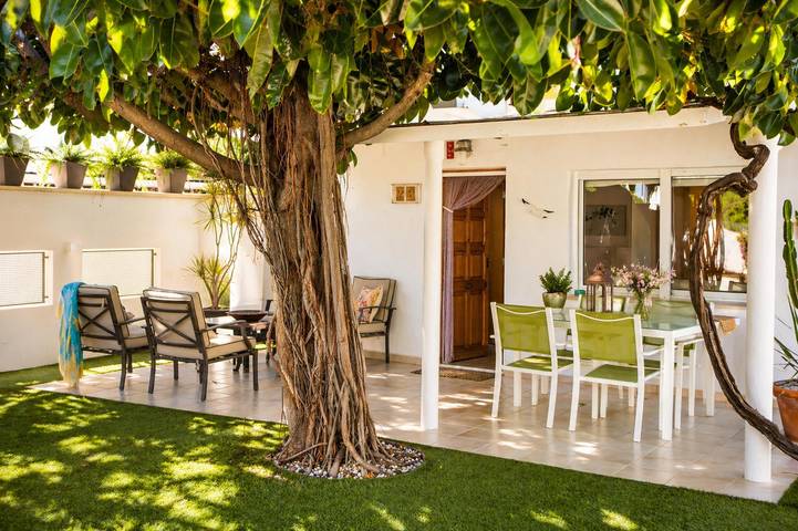 Gîte pour 4 personnes, avec terrasse et jardin à Dénia - 2