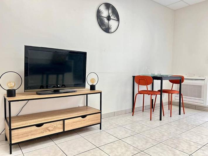 Gîte pour 2 personnes, avec terrasse et jardin à Saint-Georges-lès-Baillargeaux - 4