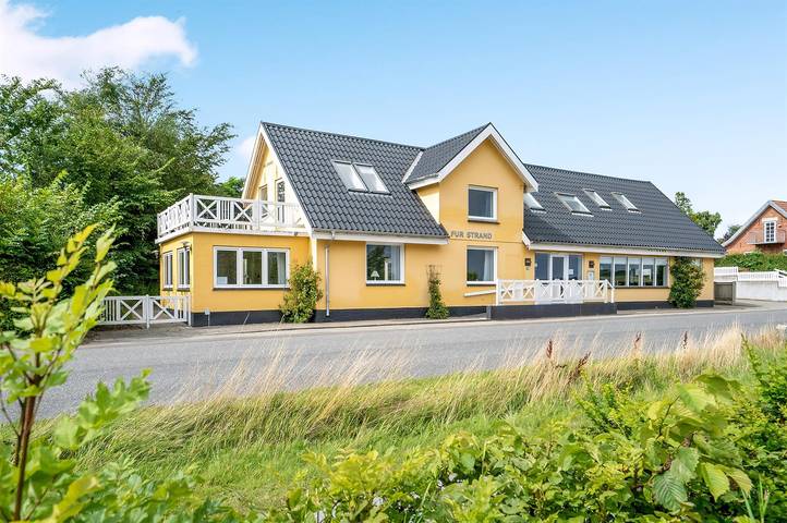 Feriehus for 20 personer, med Balkong og Terrasse i Fur