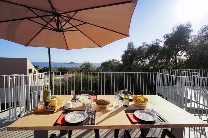 Apartamento de vacaciones para 5 personas, con vistas y terraza - 1