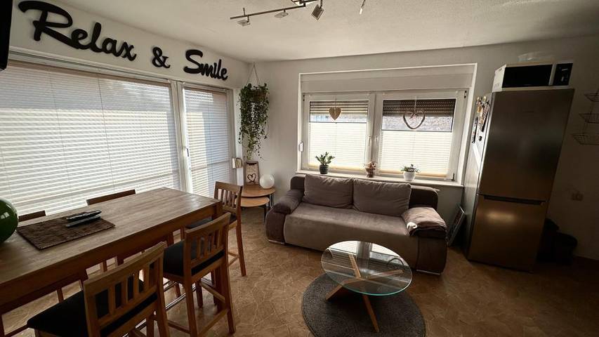 Ferienwohnung für 2 Personen, mit Terrasse und Garten sowie Ausblick