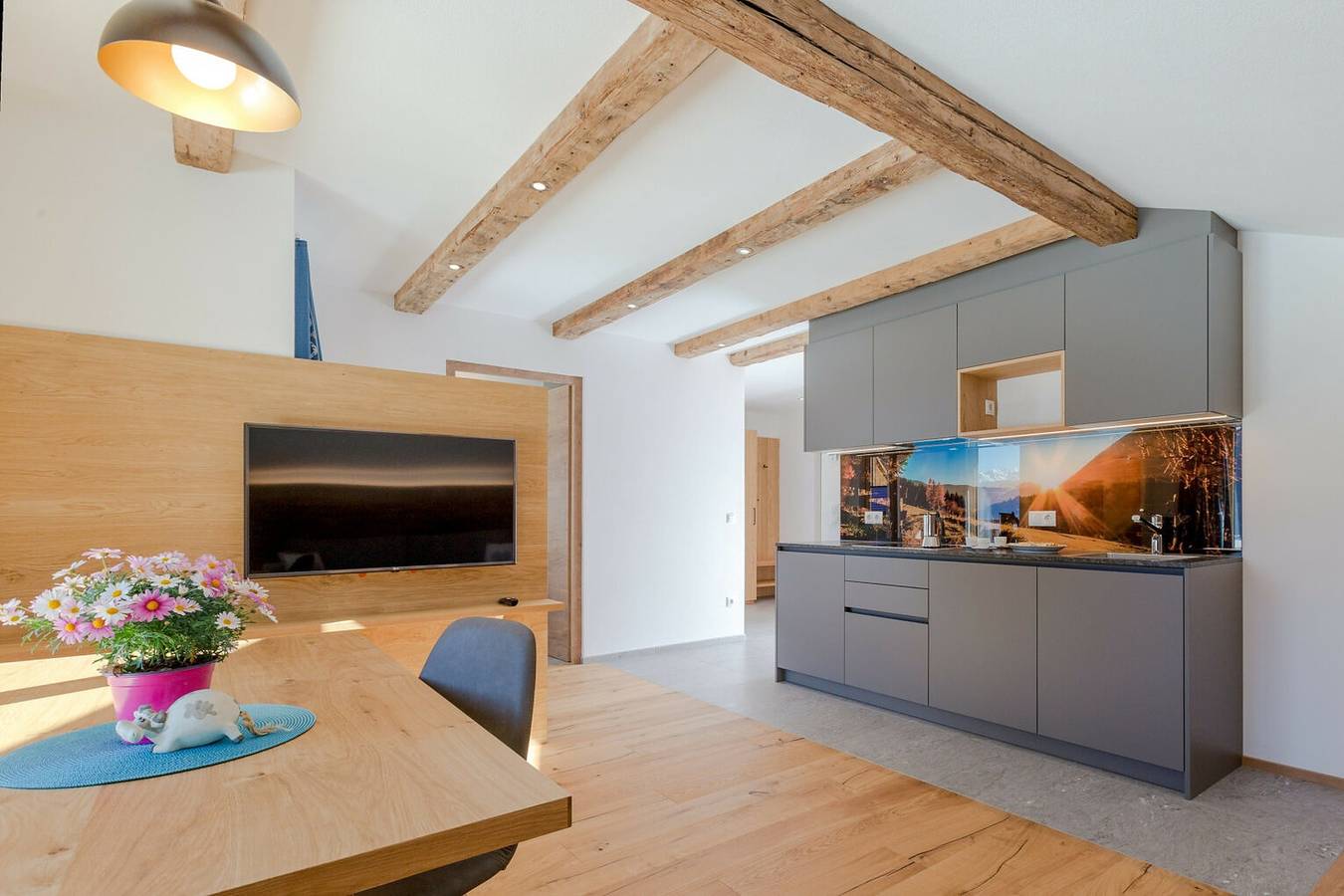 Appartamento intero, Appartamento 'Ausserharmerhof Himmelreich' con vista sulle montagne, giardino comune e Wi-Fi in Monti del Villgraten, Valle di Casies