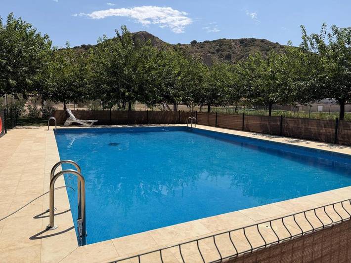 Casa de familia para 8 personas, con Terraza y Jardín además de Piscina y Vistas en San Martín de la Vega