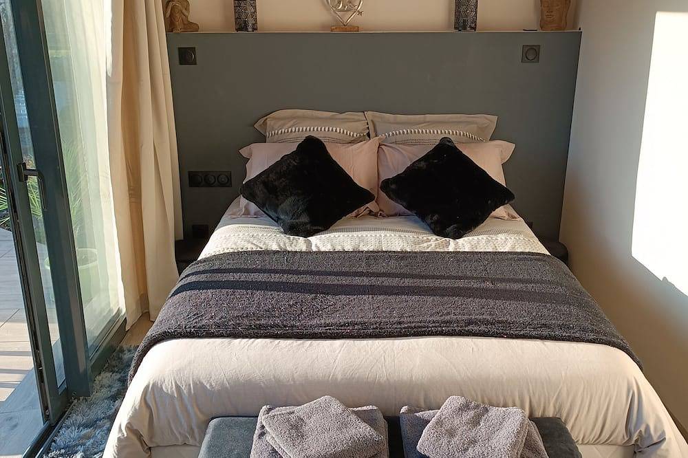 Lovebirds.spa Brand new poolhouse with spa in Vincey, Région d'Épinal