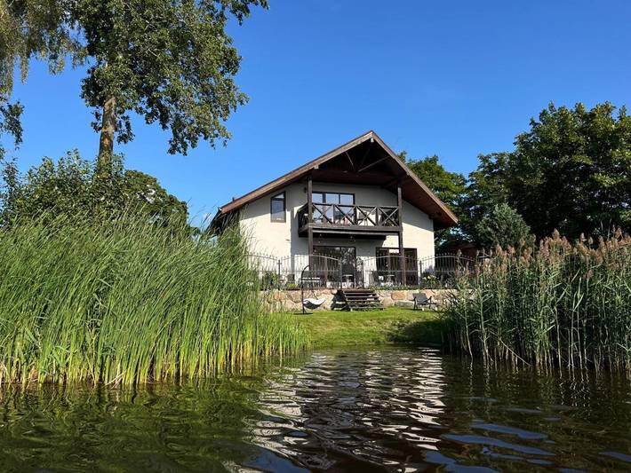 Dom dla 8 osób, z Balkon i Taras oraz Ogród i Sauna w Ryga