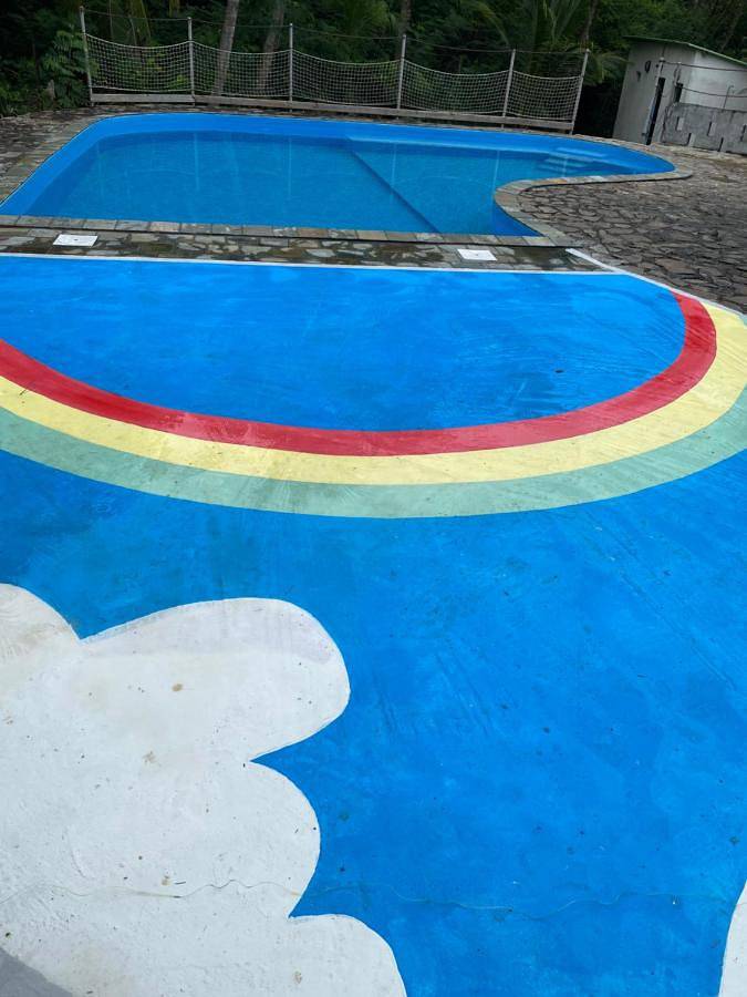 Location de vacances pour 6 personnes, avec jardin et piscine dans Bellefontaine (Martinique) - 2