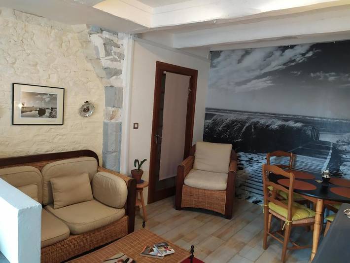 Location de vacances pour 4 personnes, avec jardin à Genêts - 4