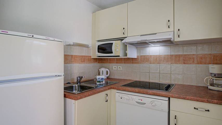 Location de vacances pour 7 personnes, avec piscine et terrasse à Homps - 4