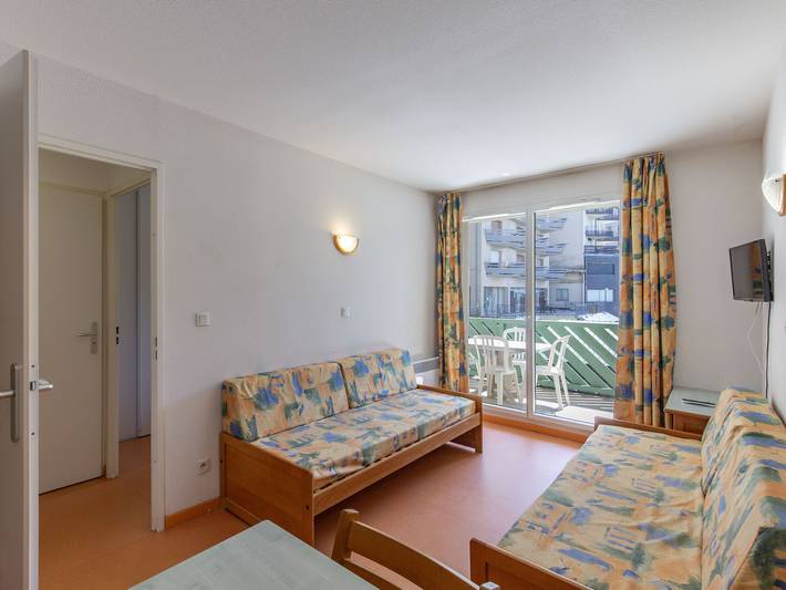 Gîte pour 4 personnes, avec balcon ainsi que sauna et piscine à Germ - 3